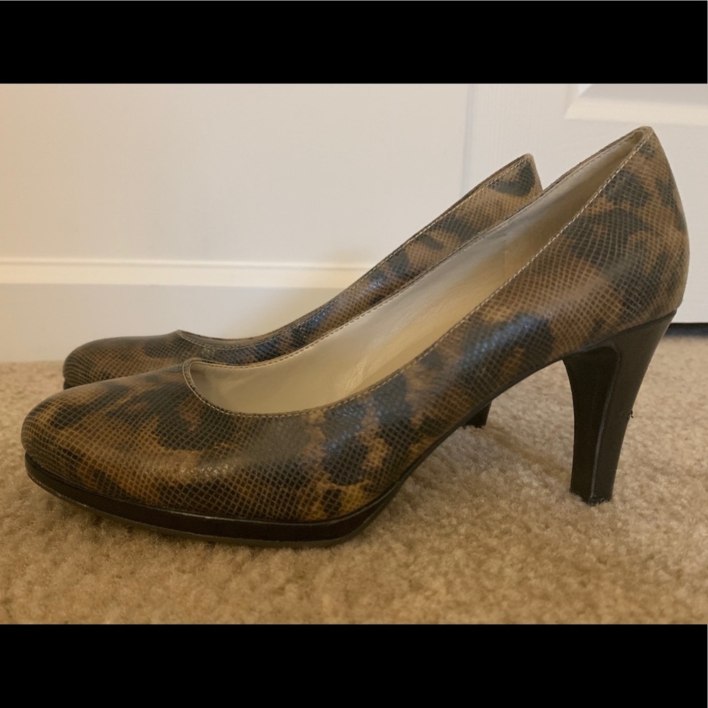 Naturalizer Ladies Pumps size 7